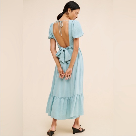 NWT ASTR the Label Blue Twist Front Puff Sleeve Maxi Dress - Picture 4 of 7